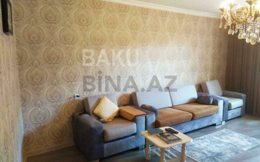 2 Rooms Old Apartment for Sale in Baku