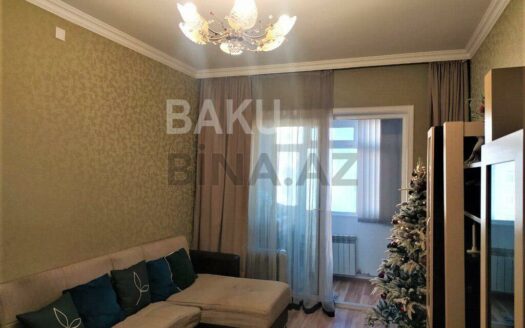 3 Room Old Apartment for Sale in Baku