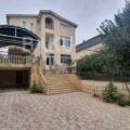 9 Room House / Villa for Sale in Baku