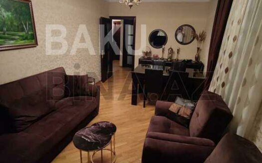 2 Rooms Old Apartment for Sale in Baku