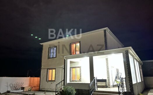 4 Room House / Villa for Sale in Baku