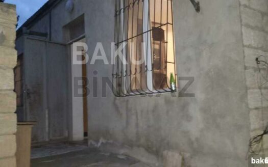 4 Room House / Villa for Sale in Baku