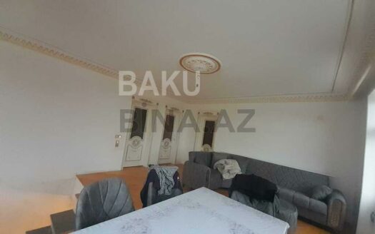 7 Room House / Villa for Sale in Baku