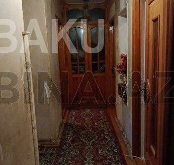4 Room Old Apartment for Sale in Sumgait