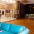 6 Room House / Villa for Sale in Baku