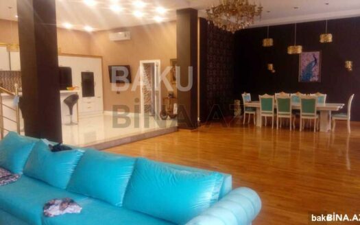 6 Room House / Villa for Sale in Baku