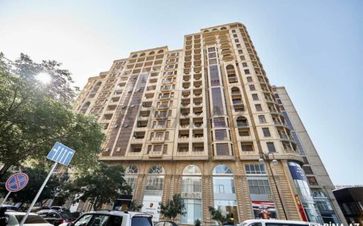 8 Room New Apartment for Sale in Baku