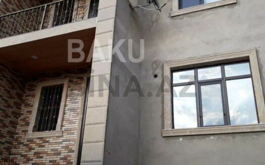 5 Room House / Villa for Sale in Baku