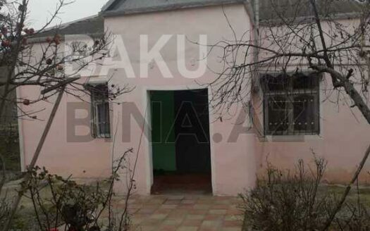 3 Room House / Villa for Sale in Baku