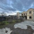 11-Room House / Villa for Sale in Baku