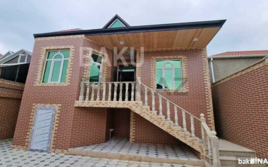 4 Room House / Villa for Sale in Baku