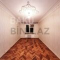 2 Rooms Old Apartment for Sale in Baku
