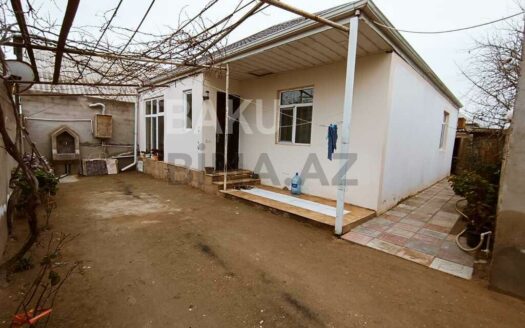 3 Room House / Villa for Sale in Baku