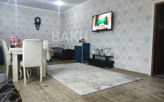 5 Room House / Villa for Sale in Baku