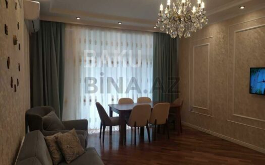 4 Room New Apartment for Sale in Baku