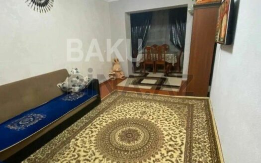 3 Room Old Apartment for Sale in Shirvan