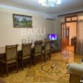 4 Room Old Apartment for Sale in Baku