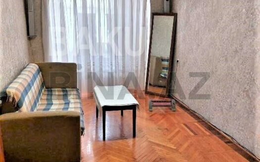 2 Rooms Old Apartment for Sale in Khirdalan