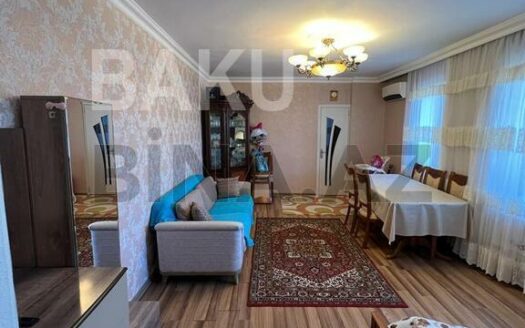 2 Rooms Old Apartment for Sale in Baku