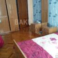 4 Room Old Apartment for Sale in Baku
