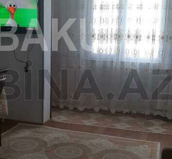 2 Rooms Old Apartment for Sale in Baku