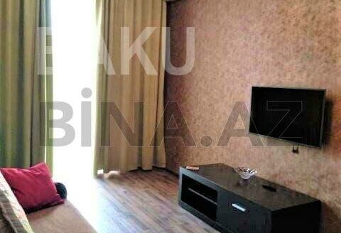 2 Rooms Old Apartment for Sale in Baku