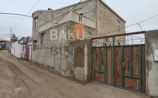 5 Room House / Villa for Sale in Baku