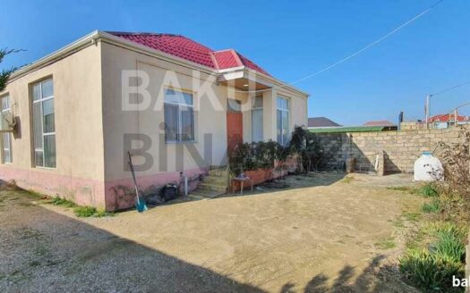 3 Room House / Villa for Sale in Baku