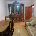 3 Room Old Apartment for Sale in Baku