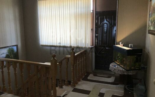 5 Room House / Villa for Sale in Baku