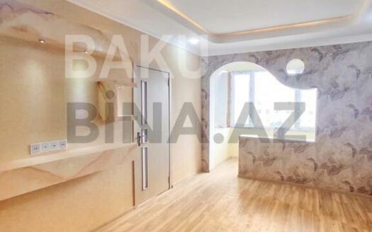 2 Rooms Old Apartment for Sale in Baku