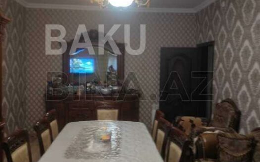 4 Room House / Villa for Sale in Baku