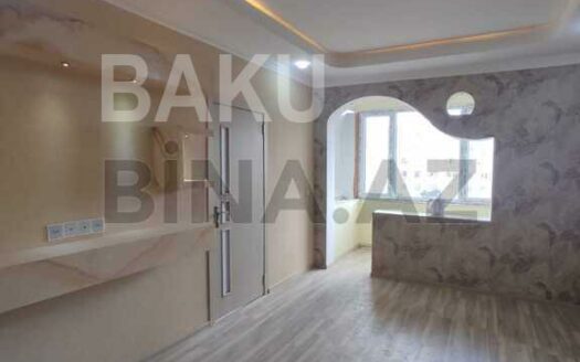 2 Rooms Old Apartment for Sale in Baku