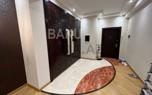 4 Room New Apartment for Sale in Baku