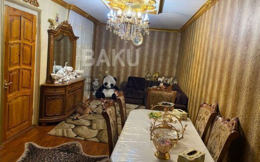 6 Room House / Villa for Sale in Baku