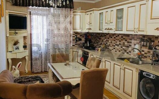 4 Room New Apartment for Sale in Baku