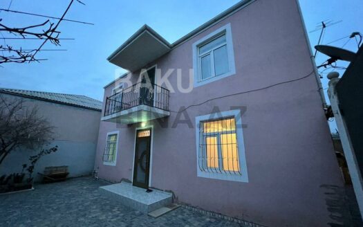 5 Room House / Villa for Sale in Baku