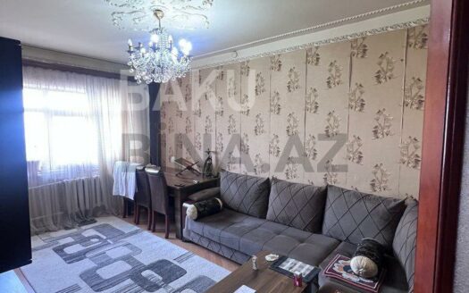 2 Rooms Old Apartment for Sale in Baku