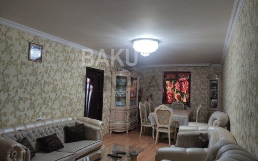 2 Rooms Old Apartment for Sale in Zardab