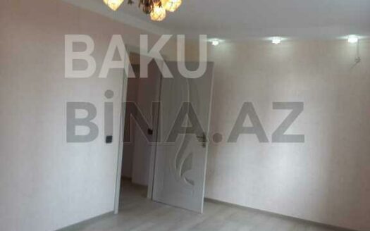 2 Rooms Old Apartment for Sale in Baku