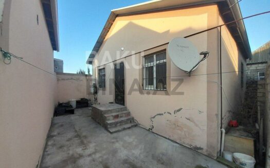 3 Room House / Villa for Sale in Baku