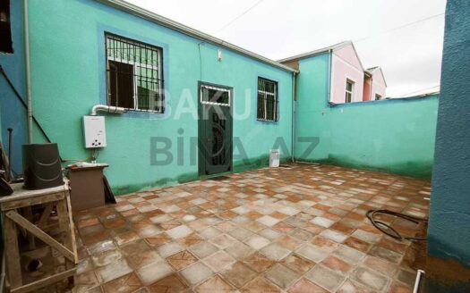 4 Room House / Villa for Sale in Baku