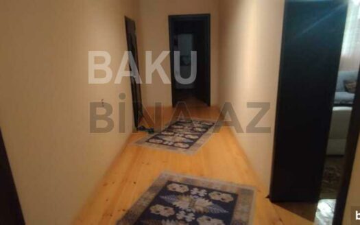 6 Room House / Villa for Sale in Baku
