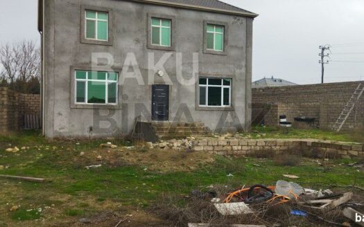 6 Room House / Villa for Sale in Baku