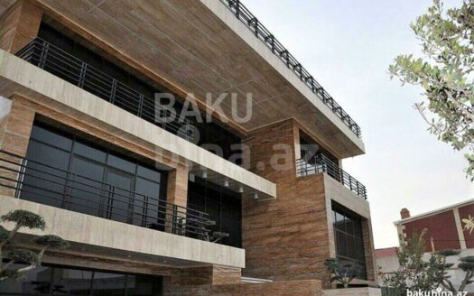 8 Room House / Villa for Sale in Baku