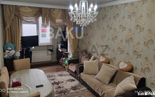 3 Room Old Apartment for Sale in Khirdalan