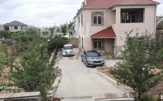 4 Room House / Villa for Sale in Khirdalan