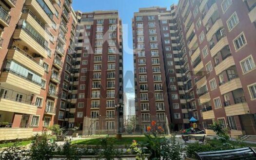 4 Room New Apartment for Sale in Baku