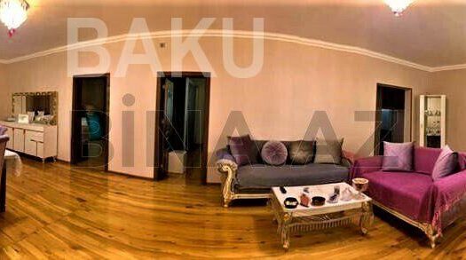 5 Room House / Villa for Sale in Baku