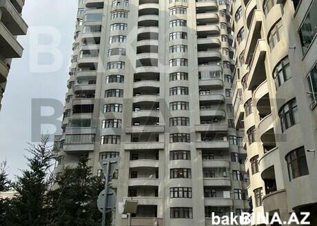 4 Room New Apartment for Sale in Baku